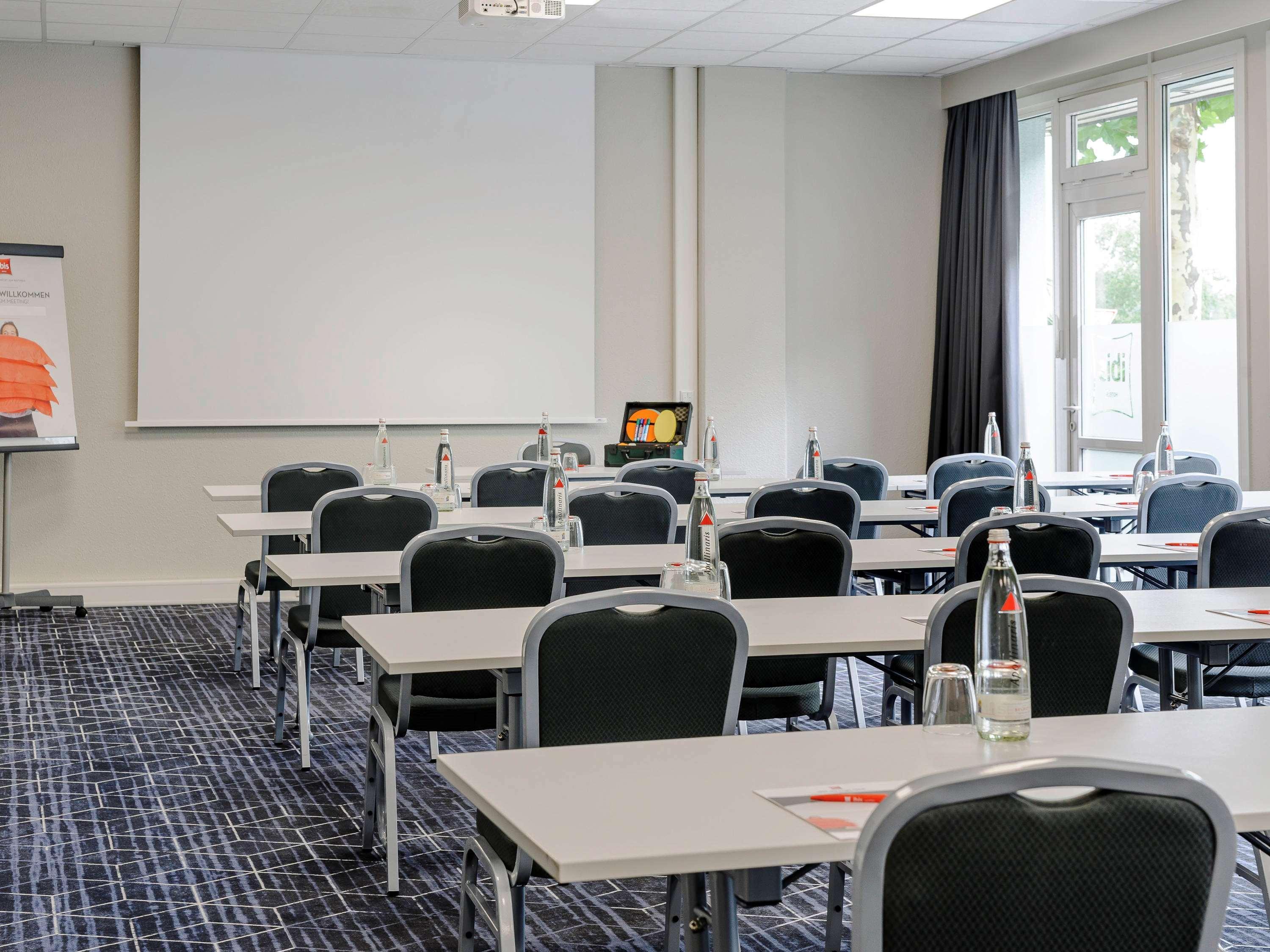 Ibis Hotel Frankfurt Messe West Frankfurt nad Mohanem Exteriér fotografie