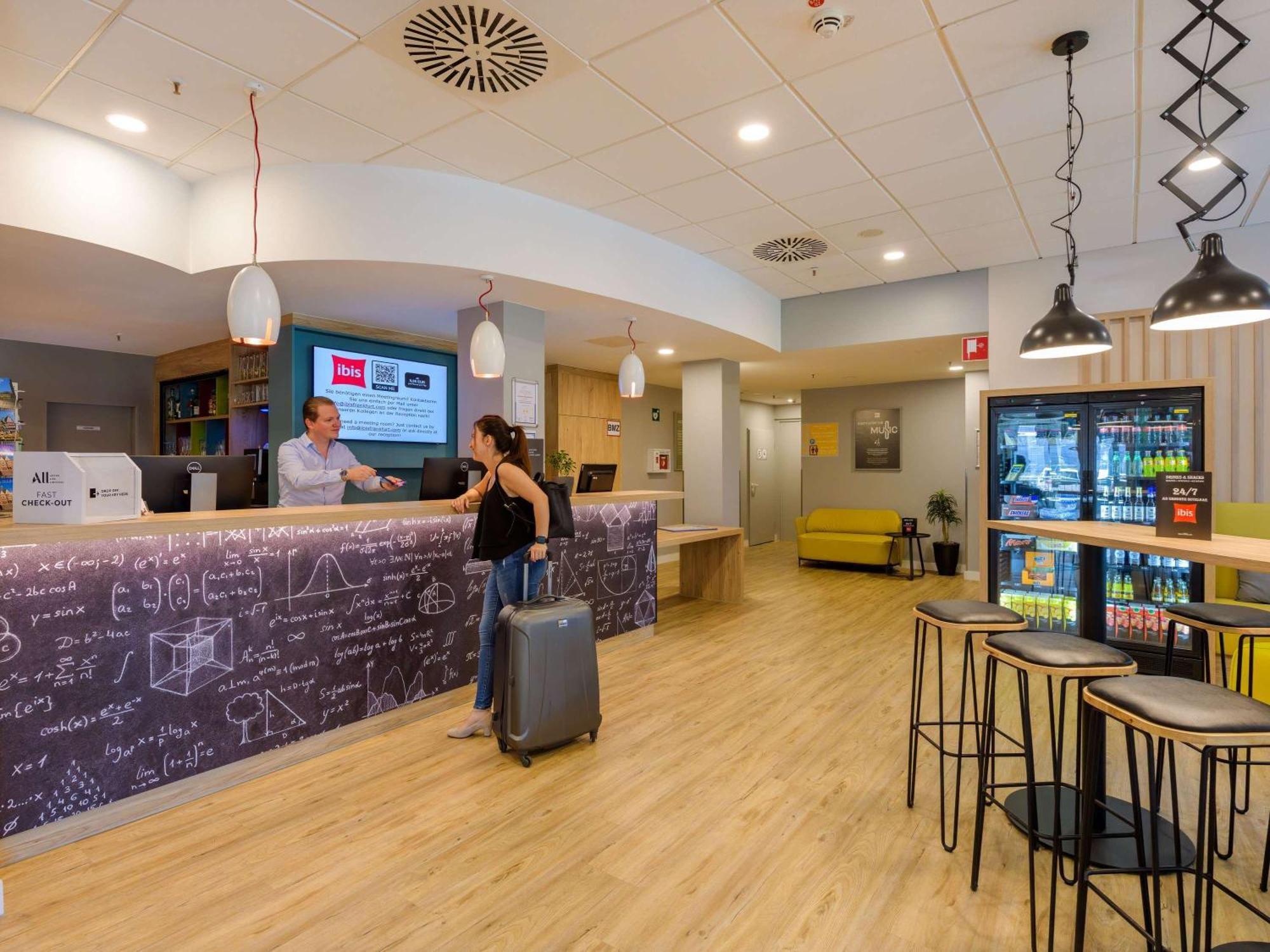Ibis Hotel Frankfurt Messe West Frankfurt nad Mohanem Exteriér fotografie